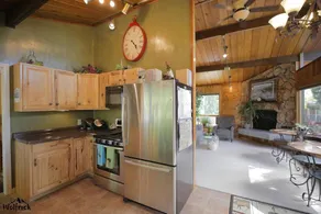 Jewel Lake Bed and Breakfast - Image 4