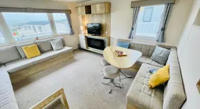 3 Bedroom Caravan CW44, Whitecliff Bay, Dog Friendly - Image 2