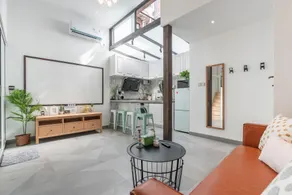 Shanghai Hills&XING 593 Homestay Mid Huaihai Rd - Image 4