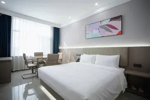 Pai Hotel (Weinan Huayin Luofu Town Central Branch) - Image 2