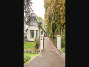 Charming holiday home in Poortugaal with garden - Image 1