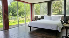 High-end Lake Arenal Villa surrounded by Nature - Image 2