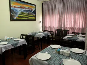 Hotel Buddha Land - Image 3