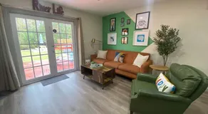 Retro Retreat - Waterfront - Image 3