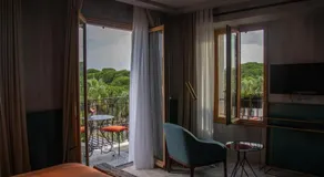 Unique Boutique Hotel Antibes Juan-les-Pins - Image 2