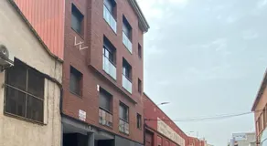 Tranquilo y con terraza - Image 5
