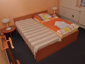 Hotel Wolf - Image 2