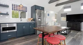 Cozy Cape Cod House by Rock Properties - Image 4