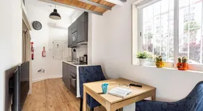 Studio Nest - Near the train to Lisbon & Sintra - Image 2
