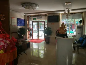 Huaxiang Business Hotel - Image 5