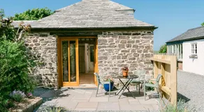 Lower Tresmorn Farmhouse - Image 5