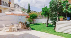 Albatross Apartments - Image 3