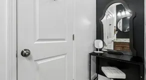 Spacious 10BR NOLA Home, Perfect for Groups, King bed - Image 5