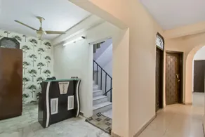 OYO Merriment Residency Near Lotus Temple - Image 2