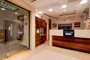 Super Townhouse Oak Ramdaspeth Downtown - Image 2