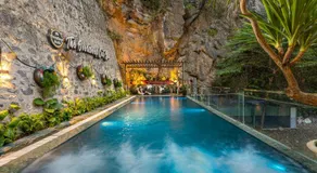 The Oversleep Catba Hostel & Pool Bar - Image 3