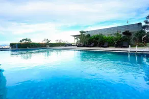 Five Premiere Hotel - Image 2