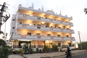 Hotel Posh - Image 5