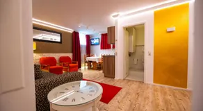Double room, shower, toilet, west - Image 2