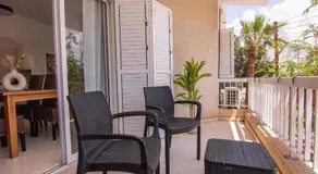 Phaedrus Living Nerina Urban Residence - Image 4