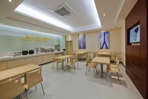 City Comfort Inn Guangzhou Hanxi Changlong Shiqiao Metro Station - Image 3