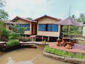Brown House Resort - Image 5