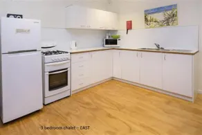 Sea Breeze East Chalet Yallingup - Image 5