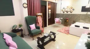 Air Purifier - Modern Jacuzzi HotTub 1BHK Suite 3 - Image 4