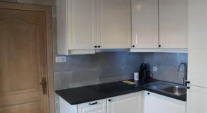 AmberHuis - Image 4