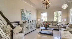 Great for Gatherings! Sleek & Relaxing Hialeah Gem - Image 3