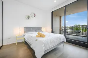 The Elegant Deco Apt In Sydney Olympic Park - Image 2