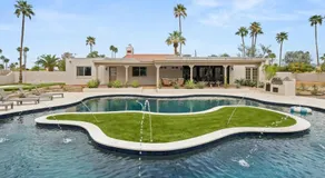 Maison 1975-Chic Luxury Retreat - Image 4