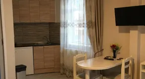 DyHouse - Image 3