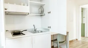 Silvia's Luxury Suites by RentMax - Image 4