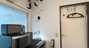 Kuro House - In the middle of Hiro, Omotesando, Roppongi - Image 4
