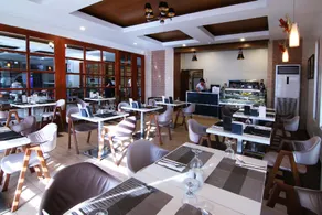 Verjandel Hotel - Image 2