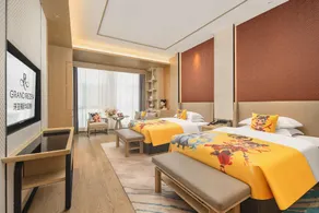 Grand Rezen Hotel Huai'an Huanya - Image 2