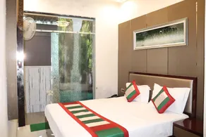 Hotel Shivam Palace 1 Km from Railway Station 1 Km from Bus Stand - Image 2