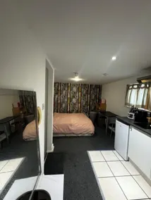 Cozy studio apartment - Image 2