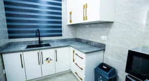 Thebloomsite Global Nexus Short Stays- Jomo House - Image 4