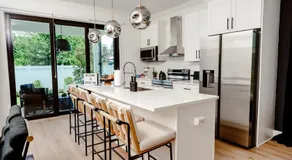 3BR-3BA Modern Ybor Central Tampa with Rooftop Firepit & 2 Bikes-Fully Equipped - Image 2