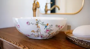 The Old Crowe Inn Bed and Breakfast - Image 3