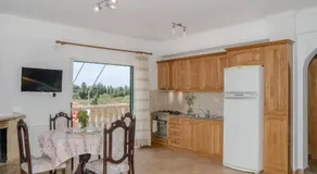 Modern flat with beautiful views in south of Corfu - Image 3