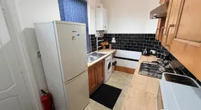 Cozy corner - 3 Bedroom Full House - Perfect for Families, Couples And Company Contractors - Image 5