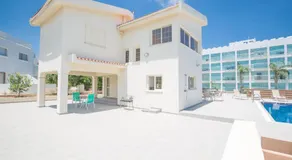 Delfini Villas - Image 2