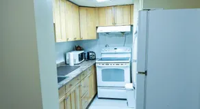 Charming 2-Bedroom House in Central Calgary - Image 5