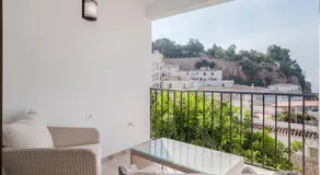 New apartment with stunning views - Image 4