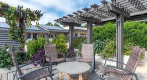 Wildflower Boutique Motel - Image 4