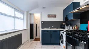 Jesouth Homey 5 Bedrooms 9 Beds - Contractors - Leisure - Central Location - Image 2