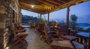 Pandion Luxury Boutique Hotel & Suites with Spa - Image 3